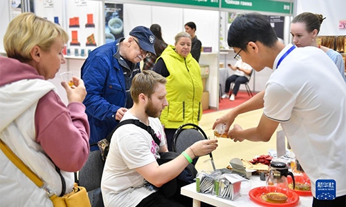 茶文化交流加深中俄人民友谊——记2023年莫斯科茶业博览会